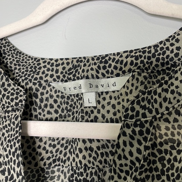 Fred David Sleeveless Blouse - Picture 3 of 7